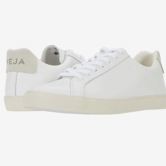 Veja Shoes - VEJA Espler Women’s Leather Logo Sneakers - Size 10